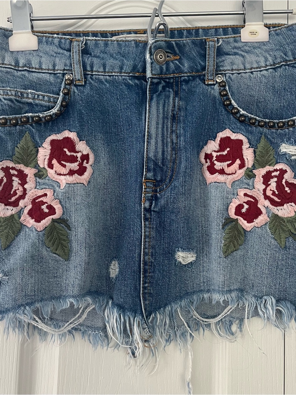 Free People Wild Rose Embroidered Light Blue 100% Cotton Denim Mini Skirt 27